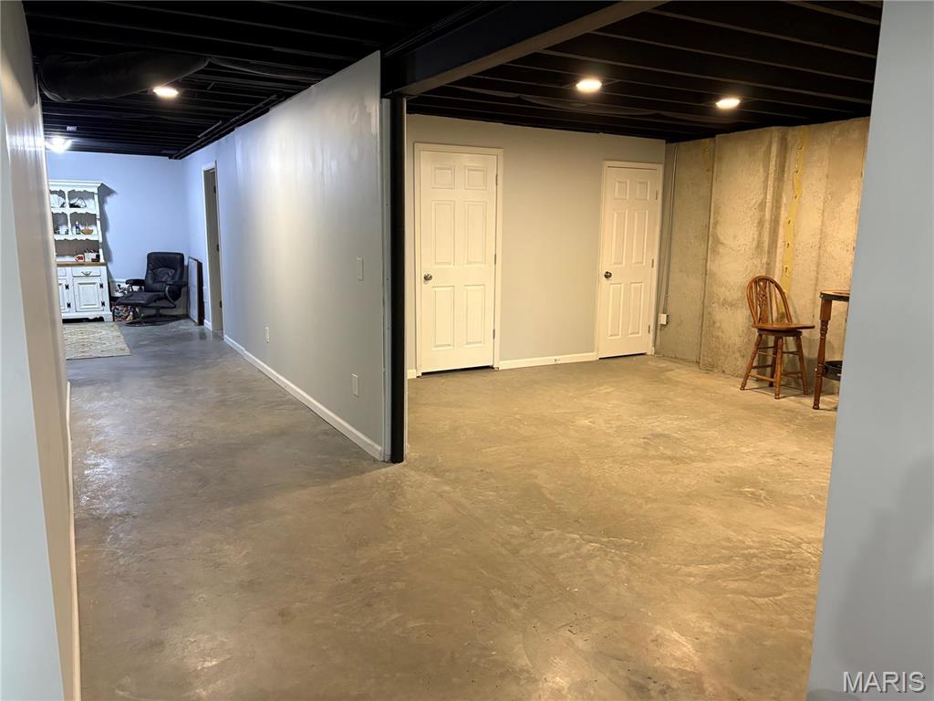 THE ESTATES AT PRAIRIE CROSSING - Residential Lease