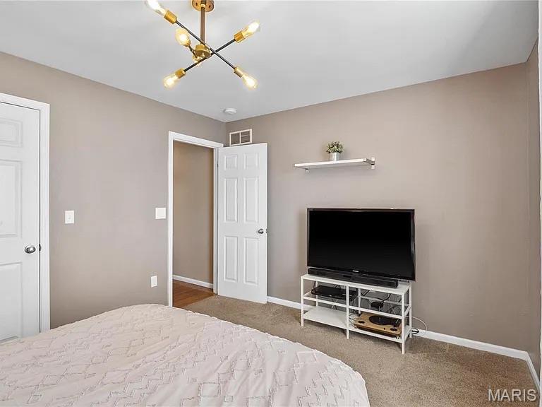 THE ESTATES AT PRAIRIE CROSSING - Residential Lease