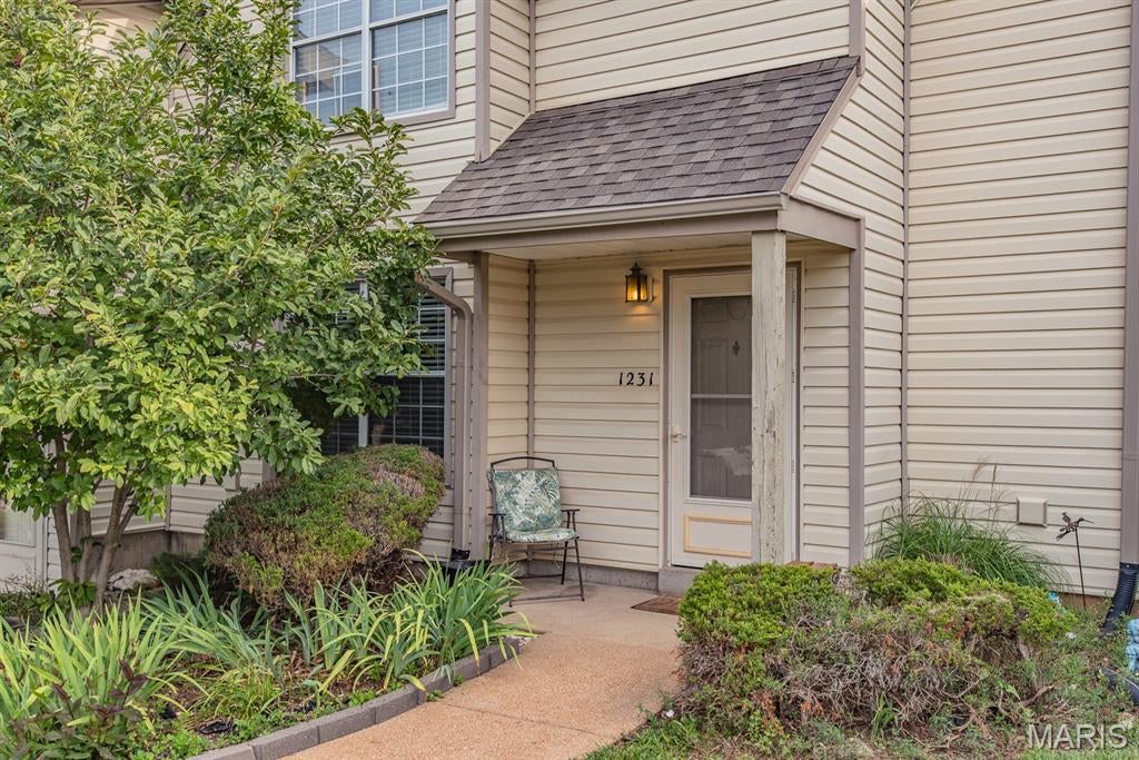 Cross Creek Condo Ph One Area - Residential