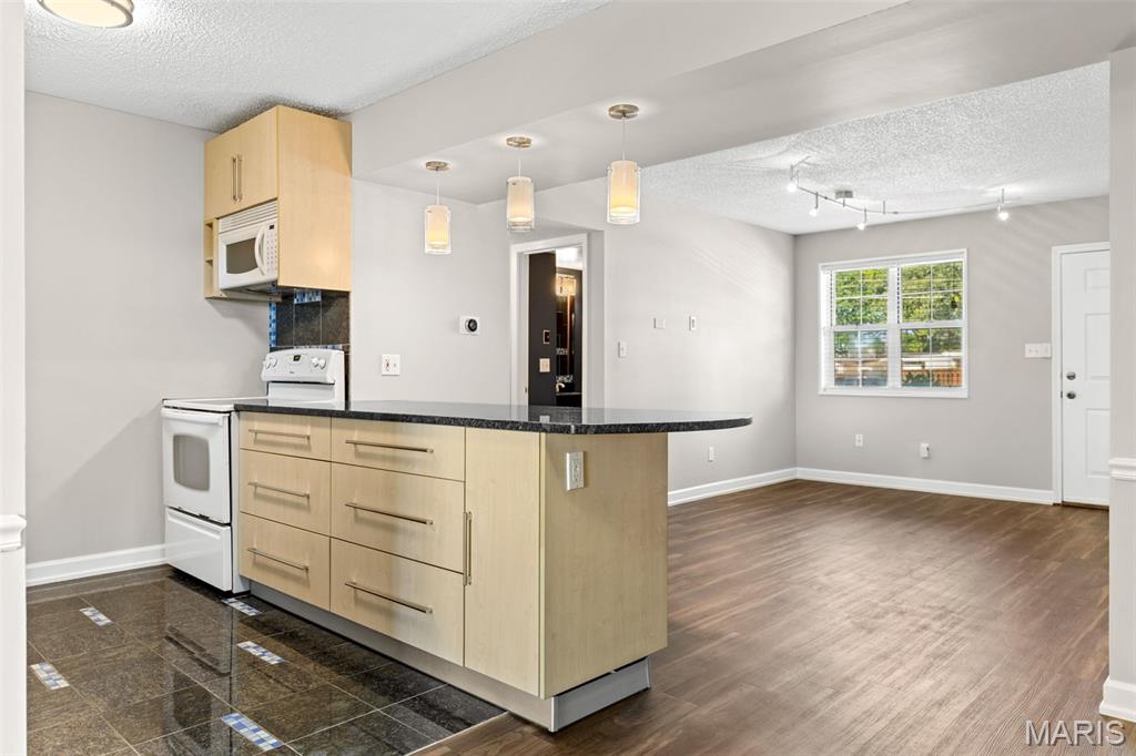 Brentwood Forest - Residential