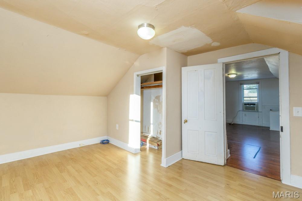 1ST R.R. BLOCK 5 - Residential