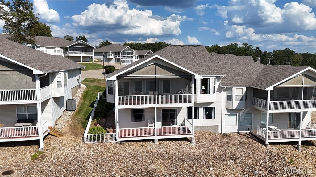 Villas At Grand Glze - Residential