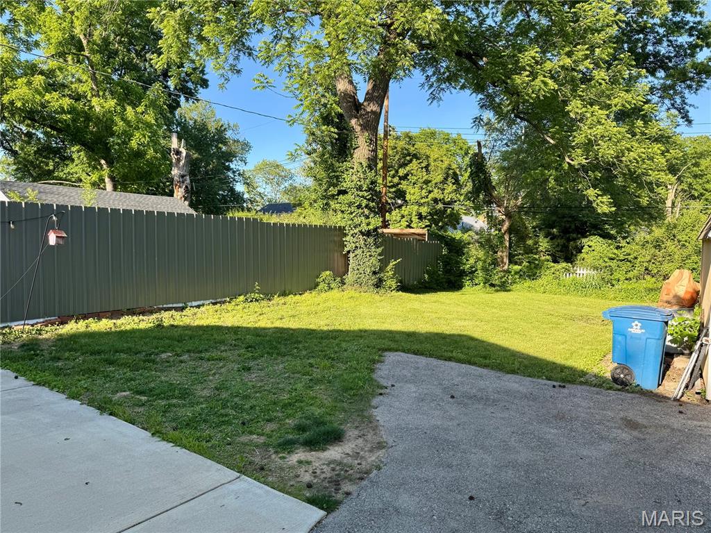 Laughlins Add To Sycamore Hills - Residential