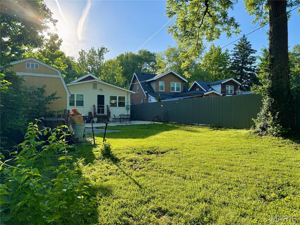 Laughlins Add To Sycamore Hills - Residential