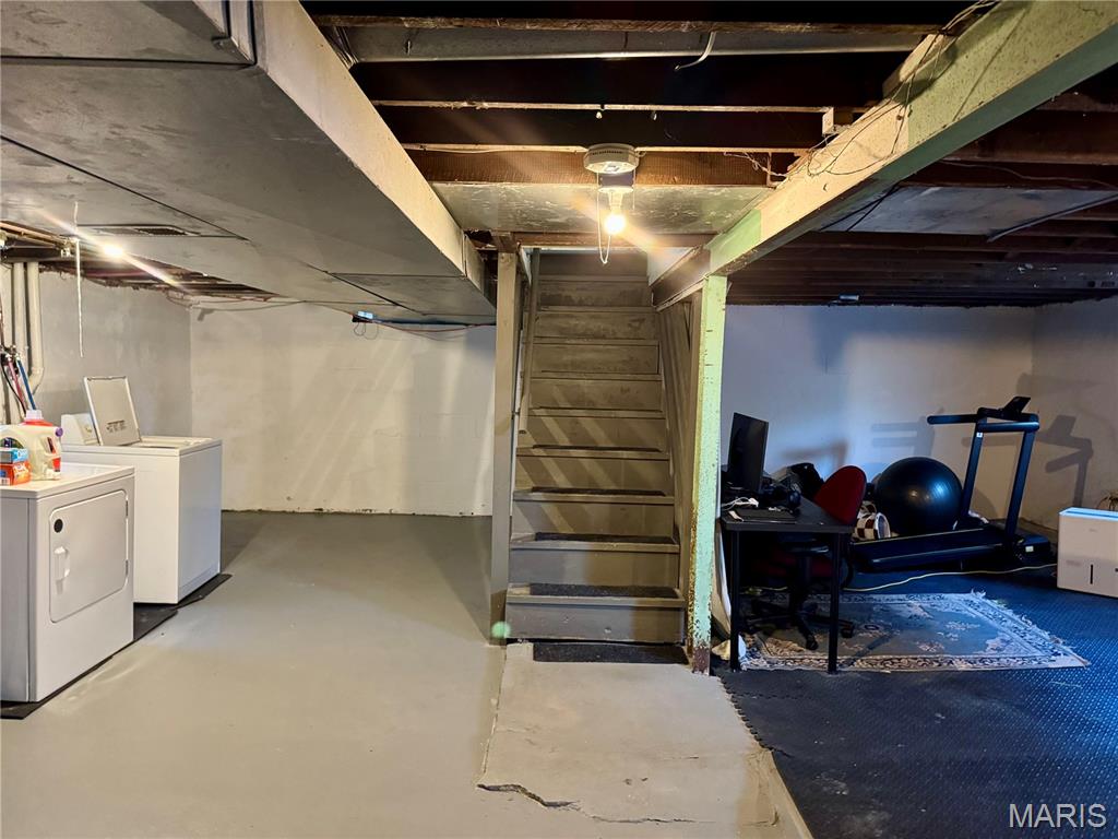 Laughlins Add To Sycamore Hills - Residential