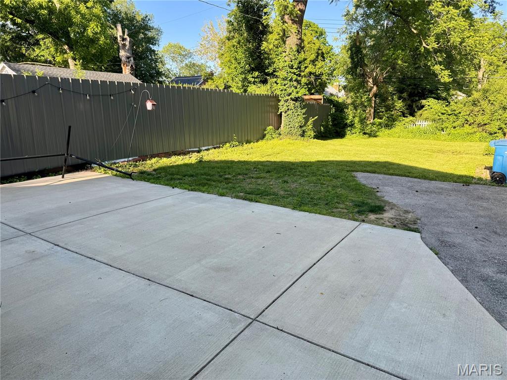 Laughlins Add To Sycamore Hills - Residential