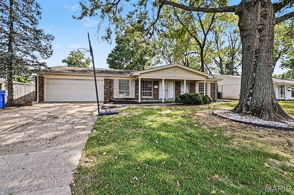 One or more photos are virtually staged. Move-in-ready four-bedroom, two-bathroom home in the desirable Stonehaven neighborhood. This home features an open floor plan that creates an inviting space for everyday living and entertaining. The updated kitchen is equipped with granite countertops and stainless-steel appliances. The living area centers around a cozy fireplace, and the layout flows outdoors to a private, fenced-in backyard. The location offers quick access to major roadways including I-270 and US-67, making travel to downtown St. Louis, Lambert International Airport, and other destinations throughout the region convenient and efficient. 
Schedule your private showing today!