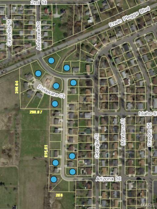Only 4 lots of the original 35 platted lots available. Situated in a modestly priced Bethalto subdivision with very nice surrounding homes. Lot 22, 24 & 35-$28,500. Lot 3-$32,900. Buyer or buyer’s agent to verify any and all information including but not limited to the MLS. Agent owned.
Agent related to Seller.