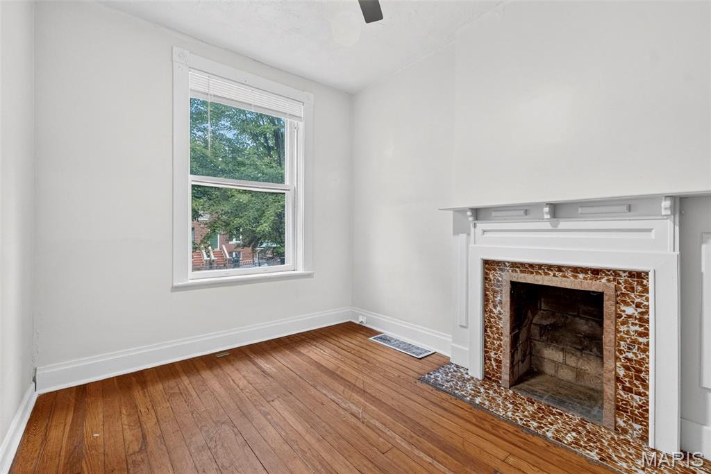 St Louis Commons Add - Residential Income