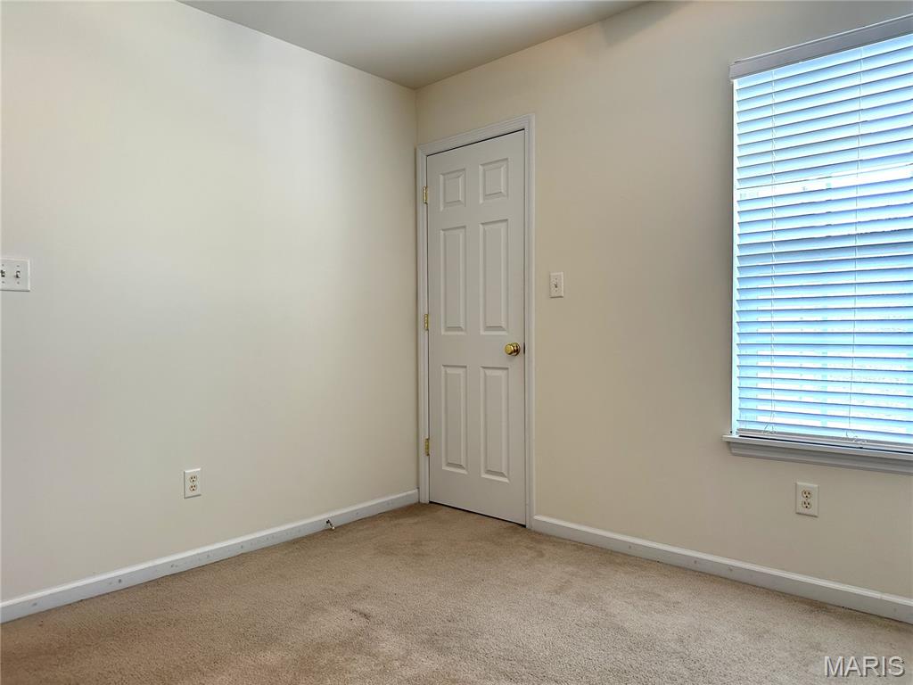 Vlgs At Springhurst #3 - Residential Lease