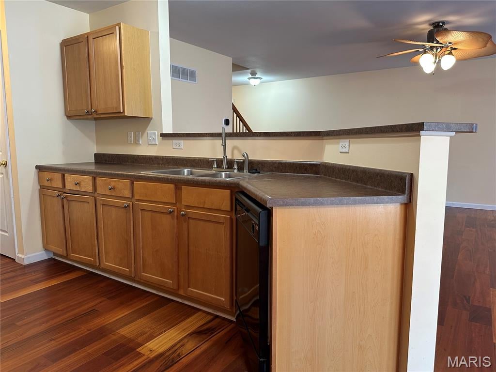 Vlgs At Springhurst #3 - Residential Lease