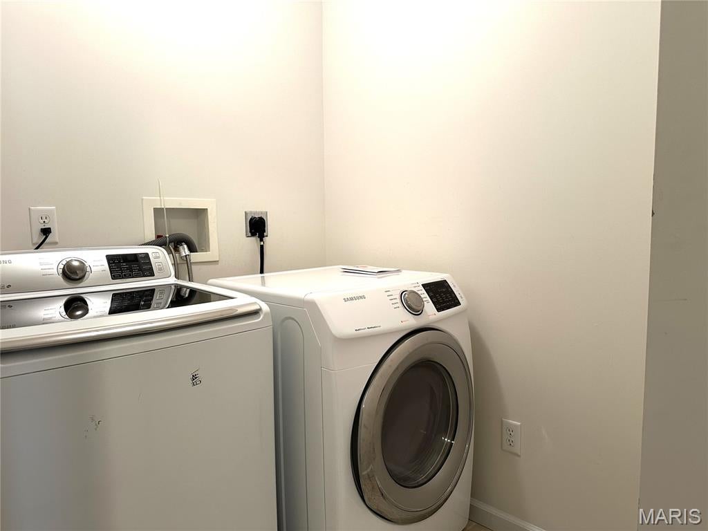 Vlgs At Springhurst #3 - Residential Lease
