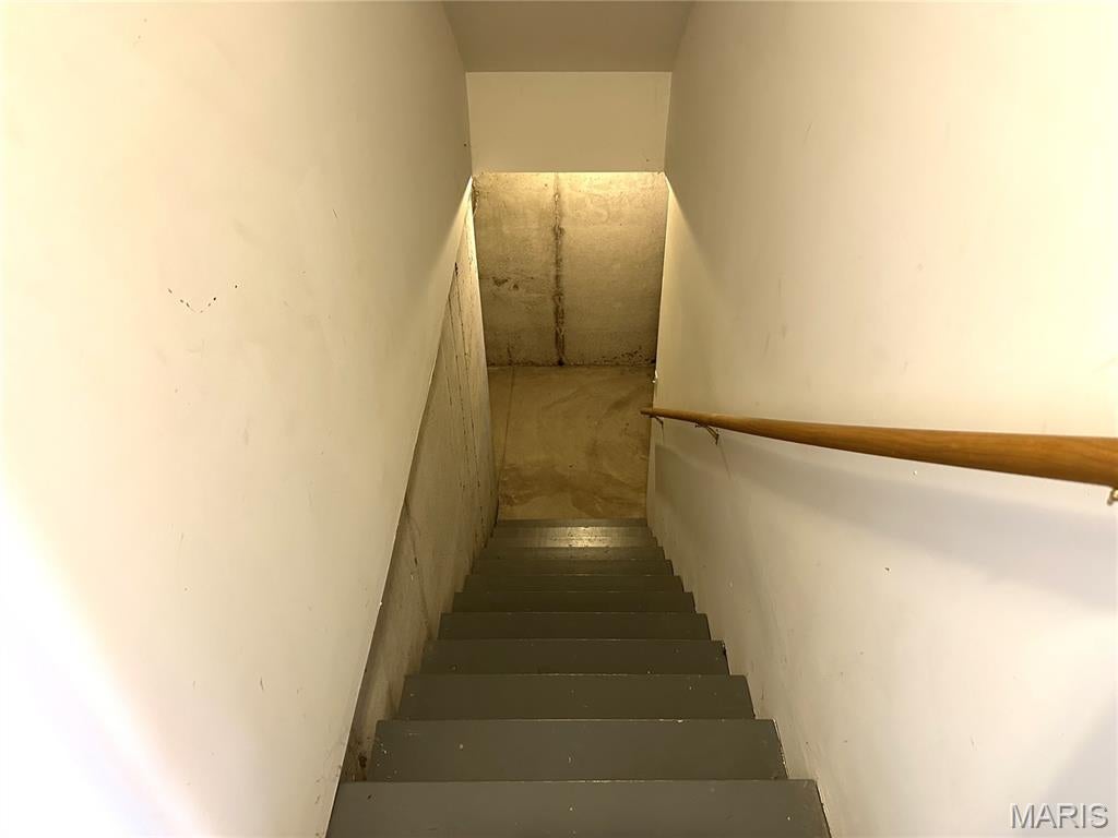 Vlgs At Springhurst #3 - Residential Lease