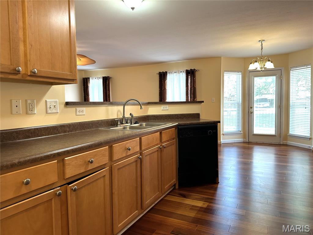 Vlgs At Springhurst #3 - Residential Lease