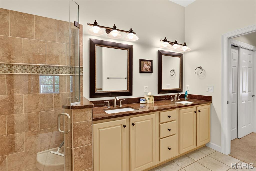 Clayton Pointe - Residential