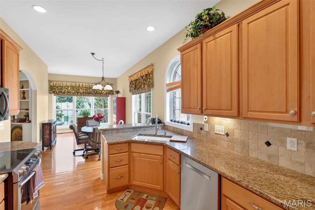 Clayton Pointe - Residential