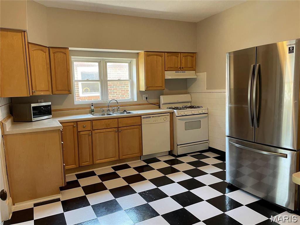 Arsenal Watson Park - Residential Lease