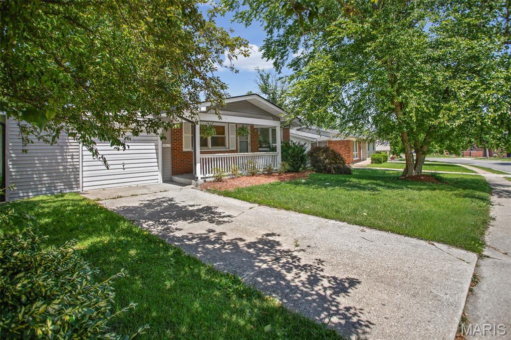Montclaire Fifth Add - Residential