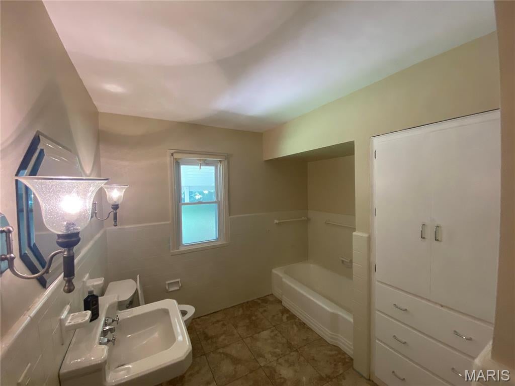 Lot Section 5 BK of 3031 - 1391 - Residential Lease