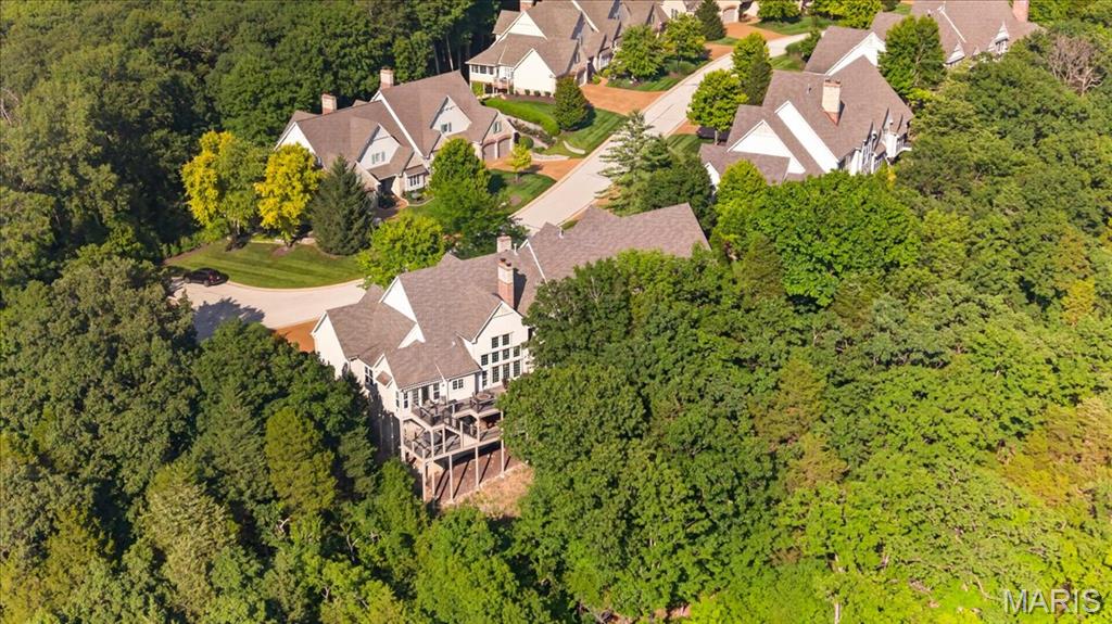 Villas - Residential