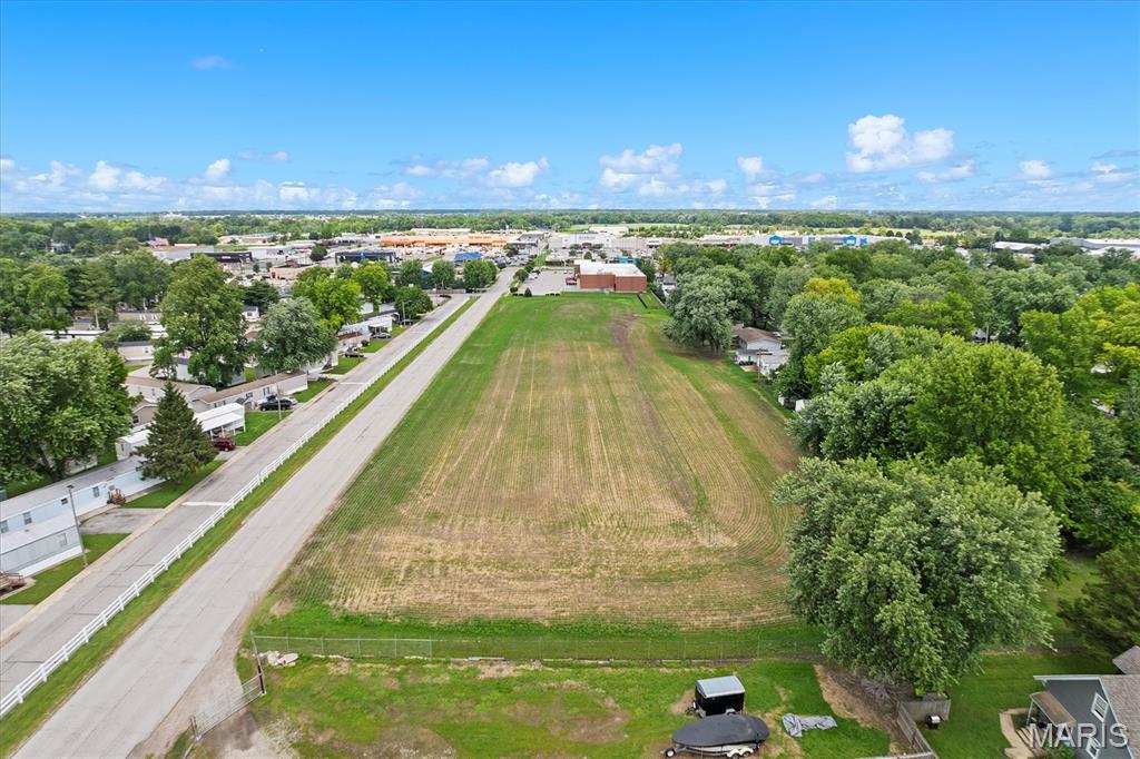 Streifs Business Center - Land