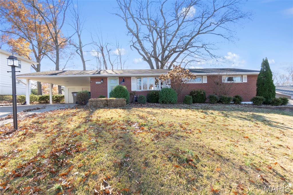 Now's your chance to become the owner of this fantastic property locatecd in the Heart of Cape Girardeau. Nestled on a quiet dead end street, theres virtuallly no traffic except for those that live just beyond the property & you can get to anywhere in Cape in less than about 10 minutes. The inside of the property offers 3 Main floor Bedrooms, a Full Bath, Large Living Room with plenty of natural light, Kitchen fully equipped with all Stanless Steel Appliances & Hardwood throughout. The Basement is Finished coplete with a Sleeping Space, Full Bathroom,  Family/Living Room area, Laundry/Storage with walk-out Basement access. On those warm days you may find yourself enjoying the Backyard with plenty of Mature Trees sure to give shade & cover from the Summer heat.