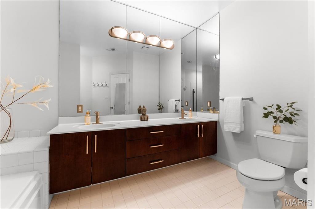 Hamptons - Residential