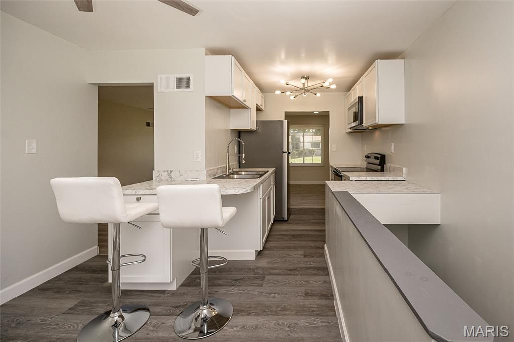 Hathaway Manor 12 - Residential Lease