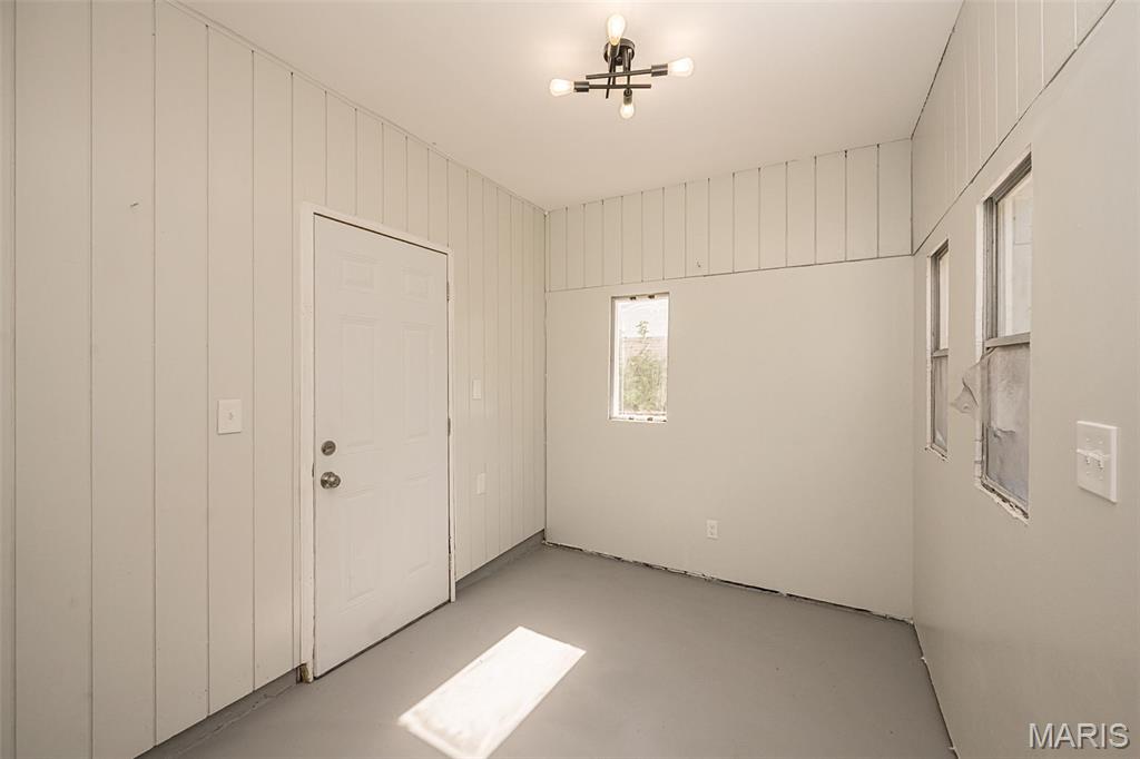 Hathaway Manor 12 - Residential Lease