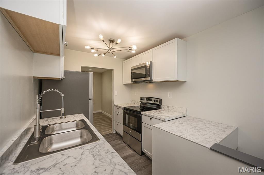 Hathaway Manor 12 - Residential Lease