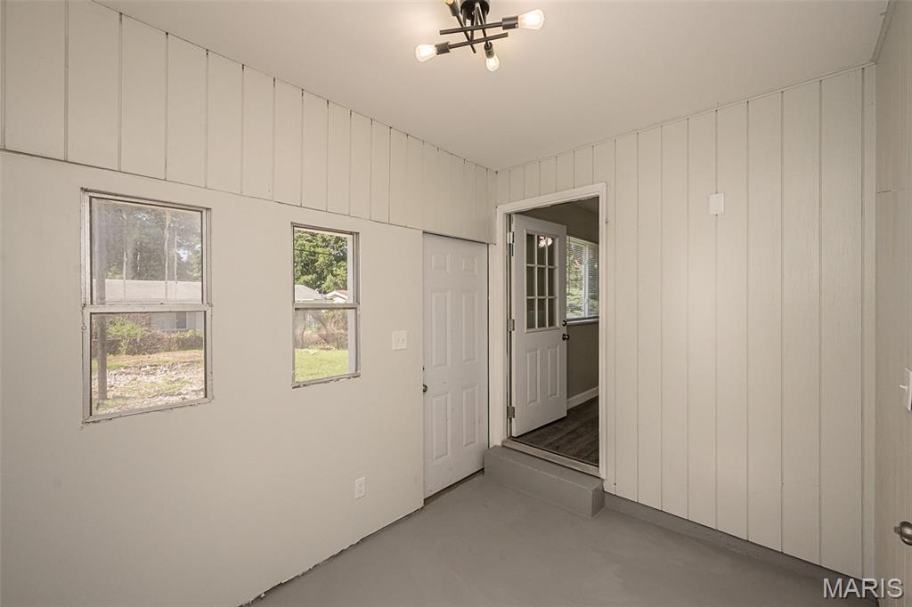 Hathaway Manor 12 - Residential Lease