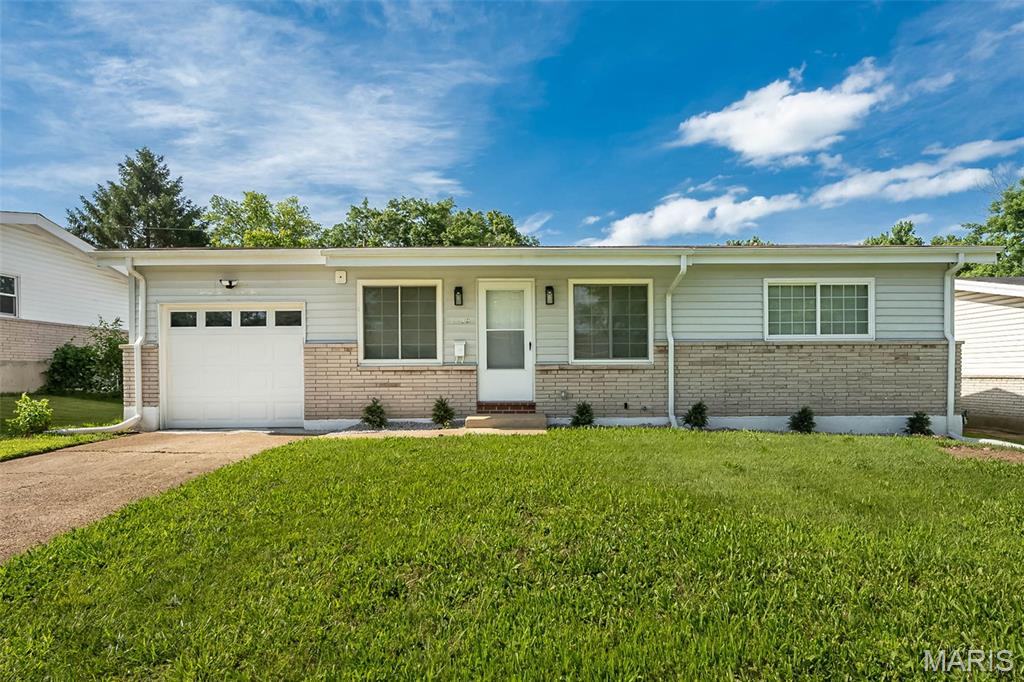 Hathaway Manor 12 - Residential Lease