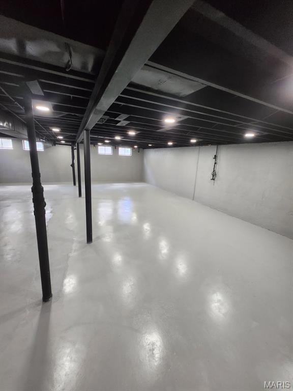 Hathaway Manor 12 - Residential Lease