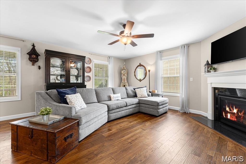 PARCS AT ARBOR GREEN - Residential Lease