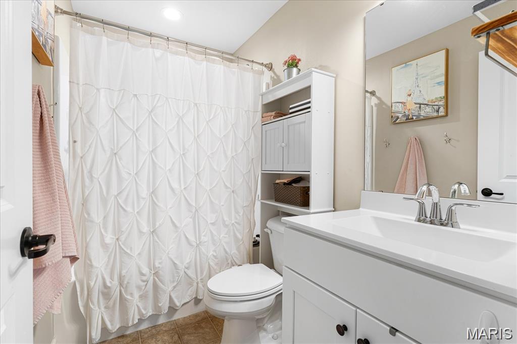 PARCS AT ARBOR GREEN - Residential Lease