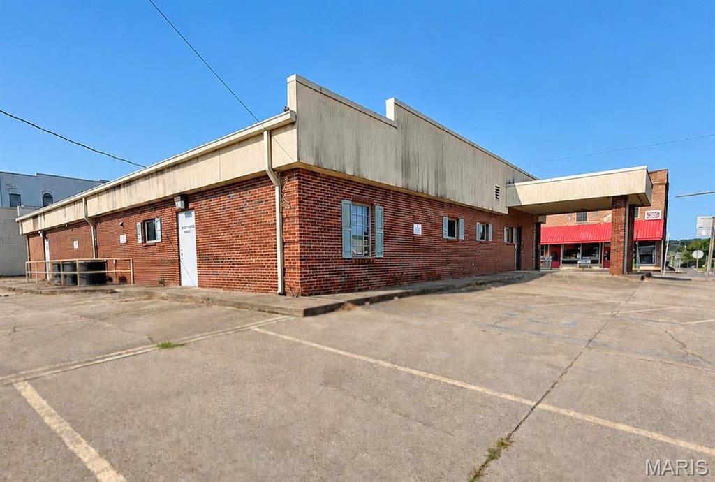 inside city limits - Commercial Sale