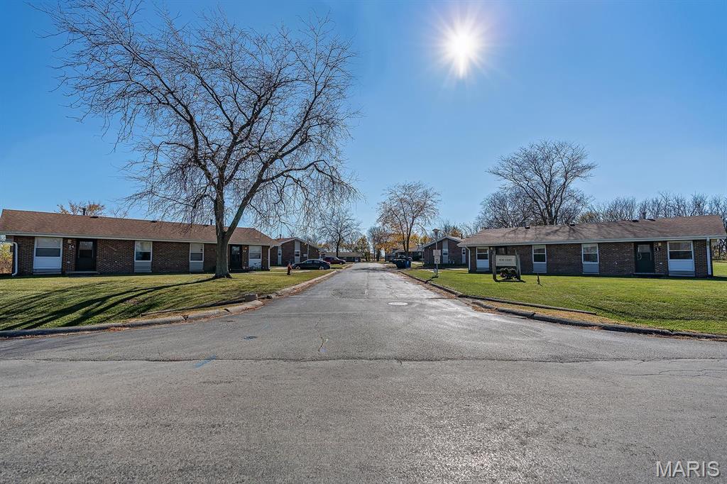 Explore this prime opportunity featuring a 60-unit apartment complex spread across 23 distinct buildings within Reni Court, Elm Street and Maple Street. The portfolio includes a diverse mix of 1, 2, 3, and 4-bedroom units, along with handicap-accessible efficiency apartments. Each unit is equipped with washer/dryer hookups and has been thoughtfully remodeled between 2011 and 2018, including upgrades such as new furnaces and gas water heaters.  Owner pays water, sewer and garbage.  Seller is willing to split up and sell by parcel as long as all parcels close on the same date.
Key updates include:
Roof replacements completed in 2015-2016
New windows installed in 2004 and 2005
This well-maintained property offers a strong investment potential in a desirable location. Don’t miss out on this exceptional opportunity.
Parcel numbers include: 
27-27-04-276-022, 27-27-04-433-088, 27-27-03-182-004, 27-27-03-182-008, and 27-27-03-185-006 Some Accessible Features