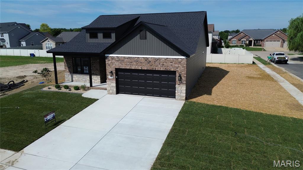 A new detached villa is currently under construction in Jennings Station, designed to combine modern luxury with functional living. Set on a spacious plot, the villa features a contemporary architectural style with clean lines, large windows, and open-plan interiors that maximize natural light. Once finished, the villa will include two bedrooms and two full bathrooms, a state-of-the-art kitchen, drop zone, and a spacious back patio. Sustainable materials and energy-efficient systems are being integrated throughout the build, ensuring a comfortable and eco-friendly home tailored to modern lifestyles.