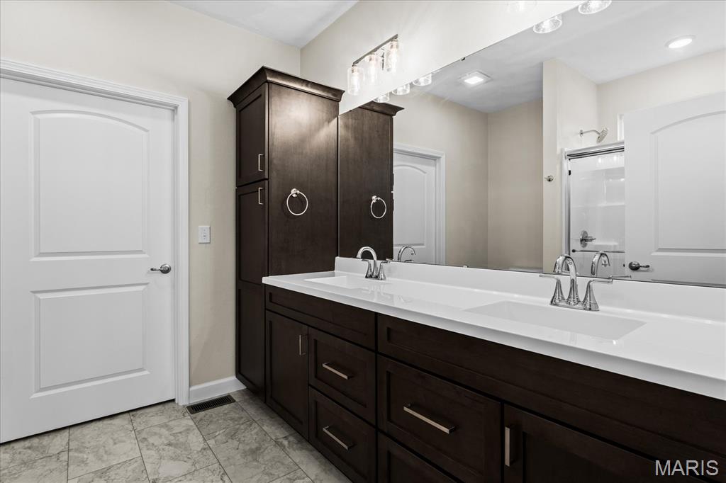 Jennings Station - Residential