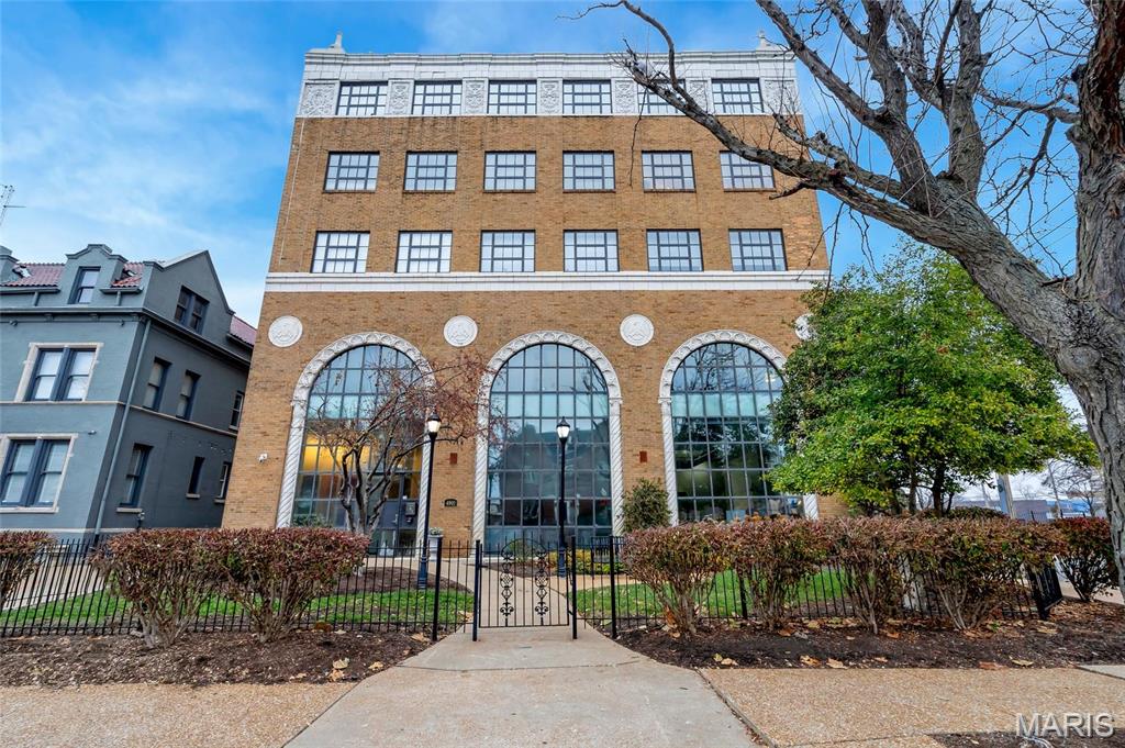 Maison Lofts Condos - Residential Lease