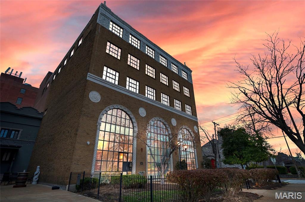 Maison Lofts Condos - Residential Lease