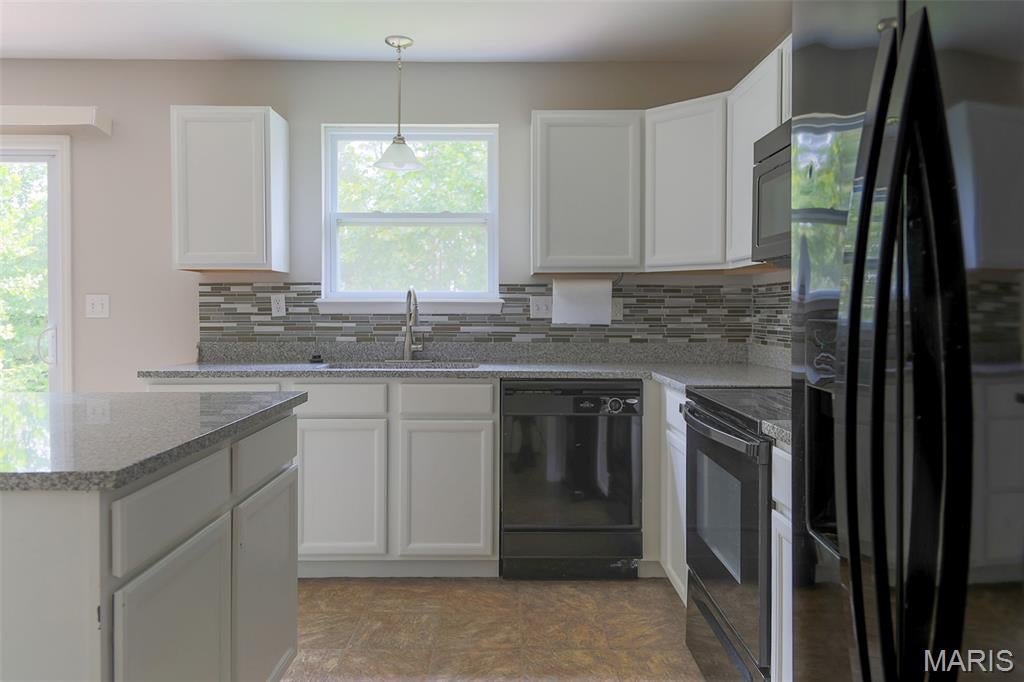 Peine Lake Estate #1 - Residential
