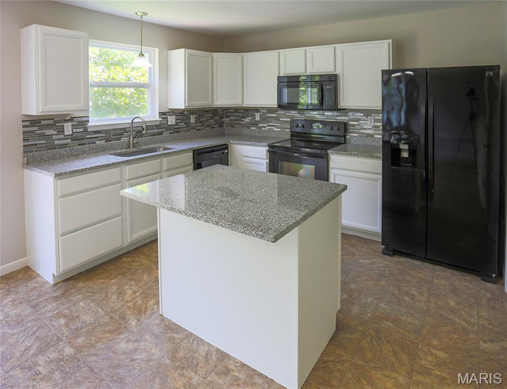 Peine Lake Estate #1 - Residential
