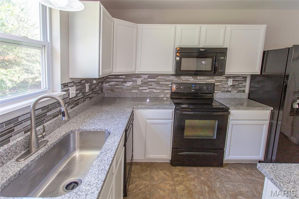 Peine Lake Estate #1 - Residential