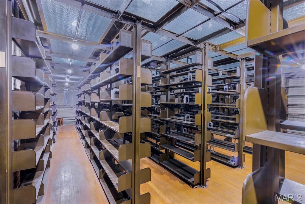 Patchins - Commercial Sale