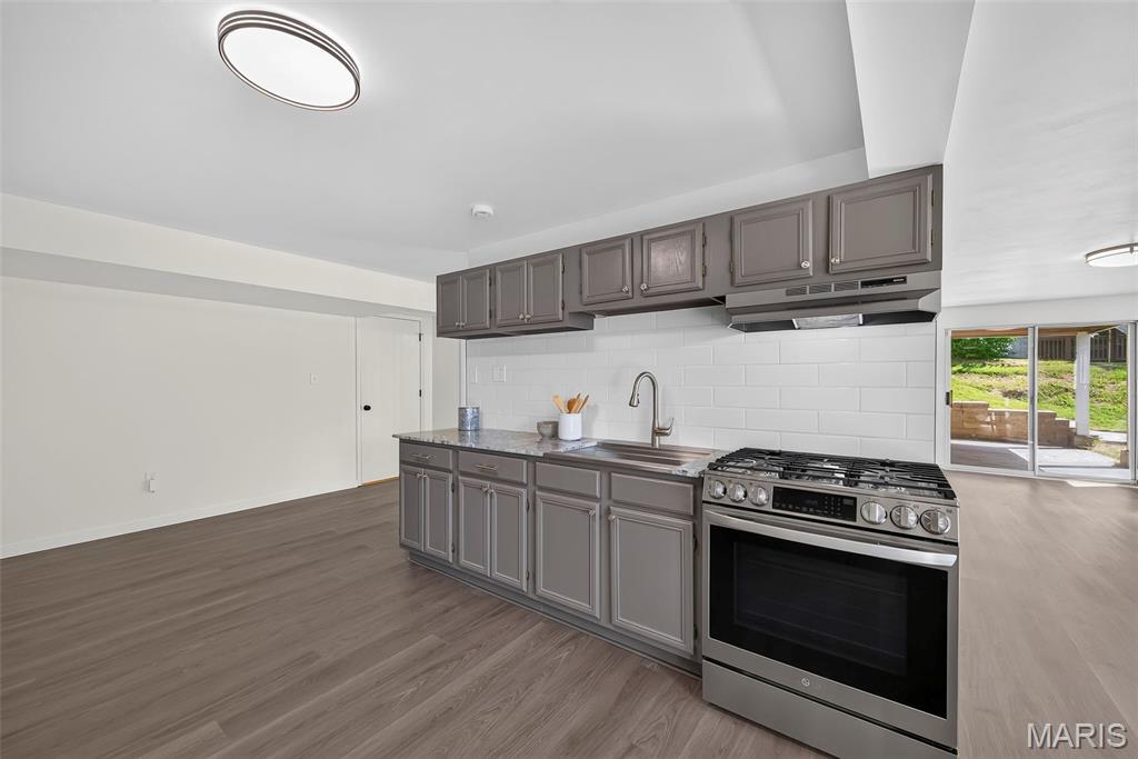 Jamestowne One - Residential