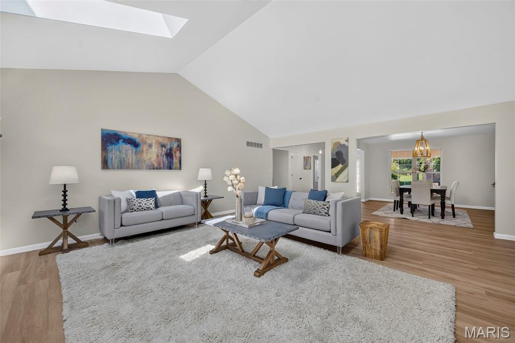 Jamestowne One - Residential