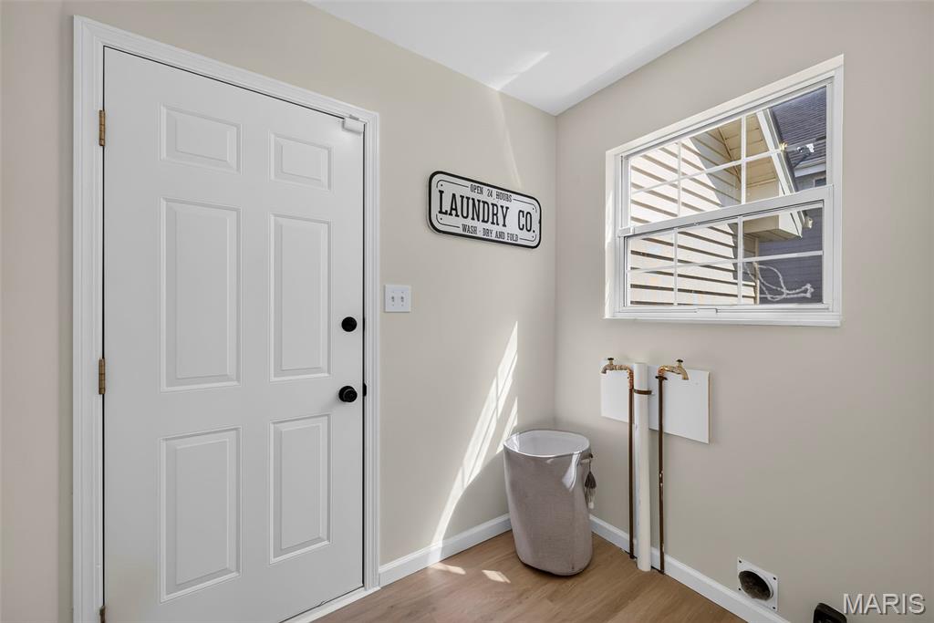 Jamestowne One - Residential