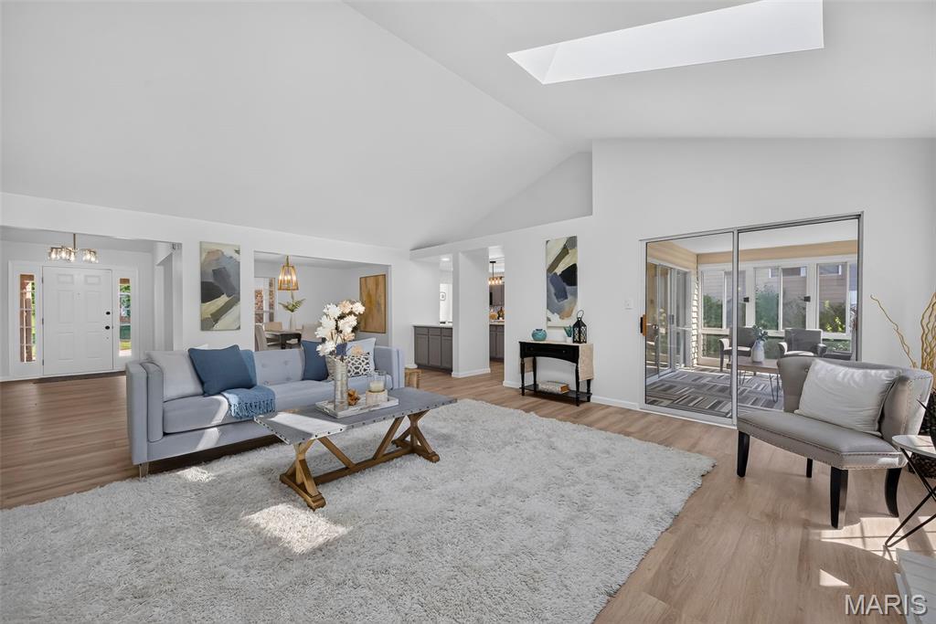 Jamestowne One - Residential