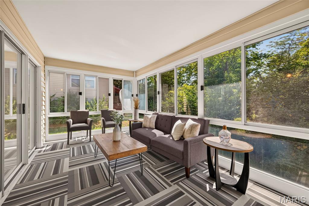 Jamestowne One - Residential